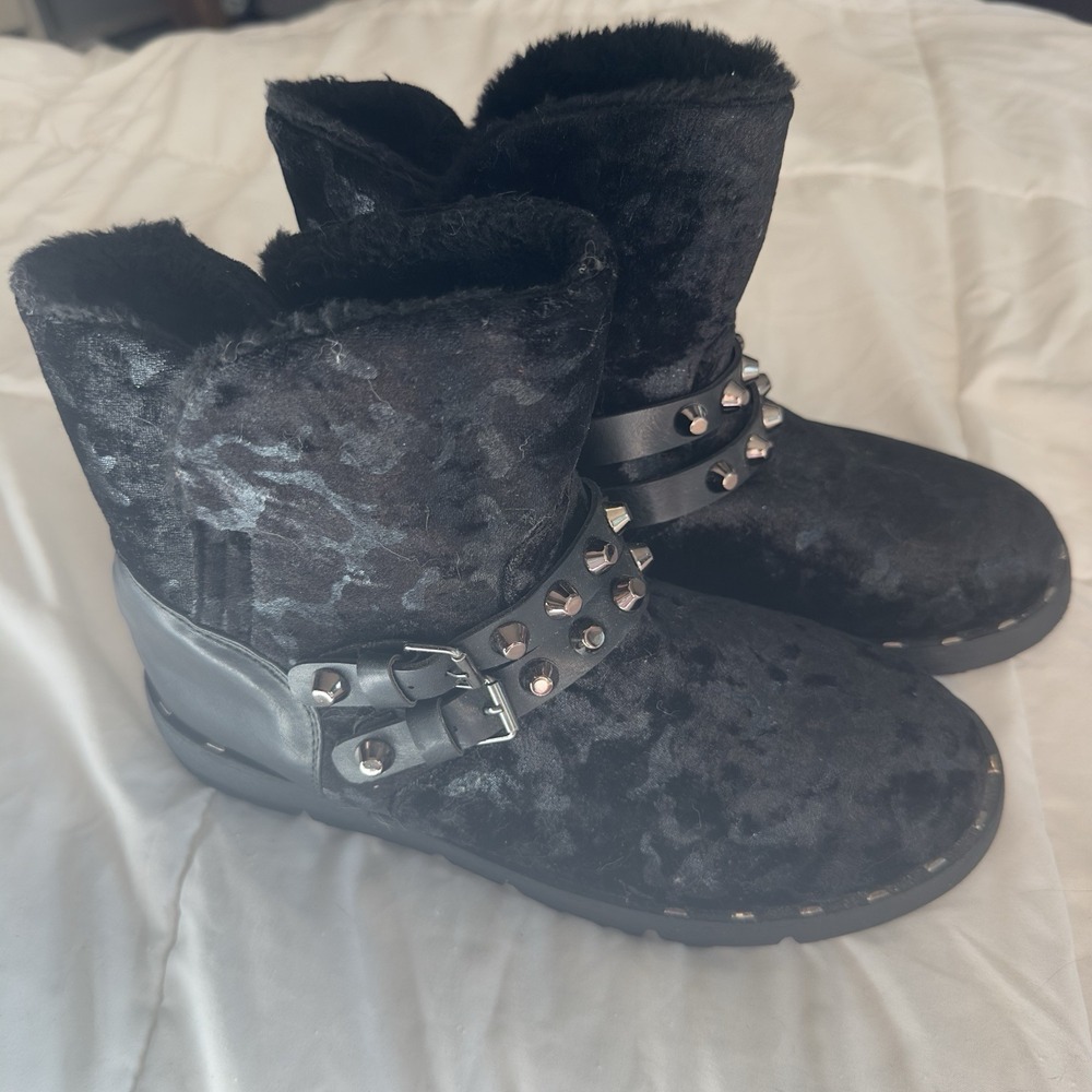 Primadonna Collection Studded Biker Boots Womens 39 Black Velvet Faux Fur Edgy